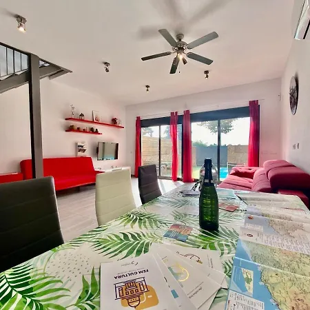 Casa de vacances Charming House With Pool Dora By Hl *